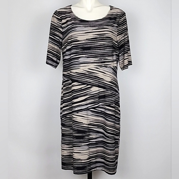 Connected Apparel Tiered Sheath Dress  Beige Black Stripes 1/2 Sleeves Size 16 - Picture 2 of 15